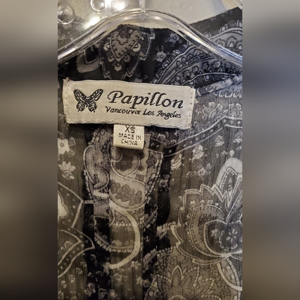 72. Papillon Sheer RinestoneTunic - Picture 2 of 5